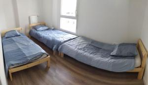 Appartement MINIMALISTE merci de bien Lire la partie \