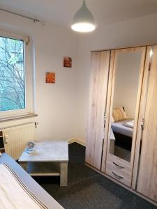 Appartement mit zwei Einzelbetten- zwei Schlafzimmer -Monteurswohnung - für Dienstreisende - Zentral an der A1 und 59