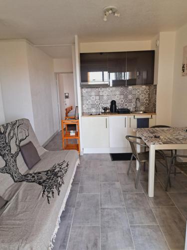 Appartement Moderne, face à la Mer