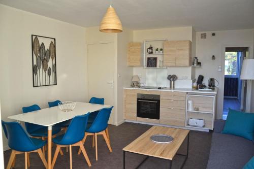 Appartement moderne, vue mer, pour 4 personnes