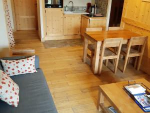 Appartement Mont-de-Lans, 3 pièces, 6 personnes - FR-1-516-165