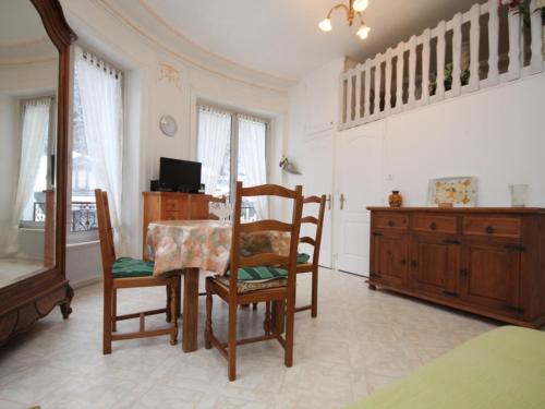 Appartement Mont-Dore, 1 pièce, 4 personnes - FR-1-608-150