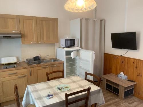 Appartement Mont-Dore, 2 pièces, 4 personnes - FR-1-415-121