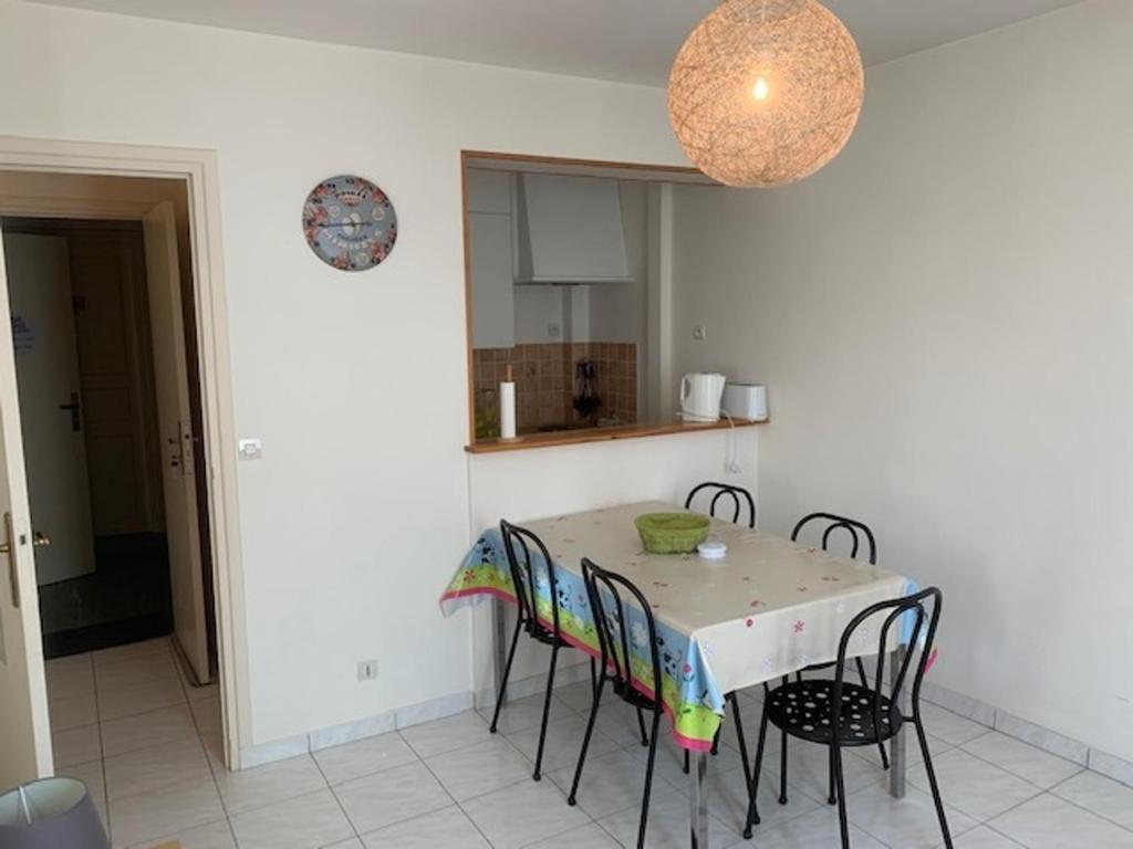 Appartement Mont-Dore, 2 pièces, 4 personnes - FR-1-415-129 28 AVENUE DES BELGES VILLA MARYANIS, 63240 Le Mont-Dore