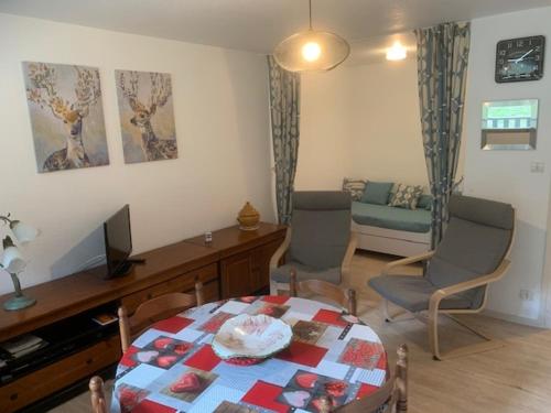 Appartement Mont-Dore, 2 pièces, 4 personnes - FR-1-415-64