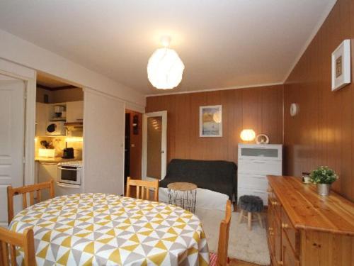 Appartement Mont-Dore, 2 pièces, 4 personnes - FR-1-608-81