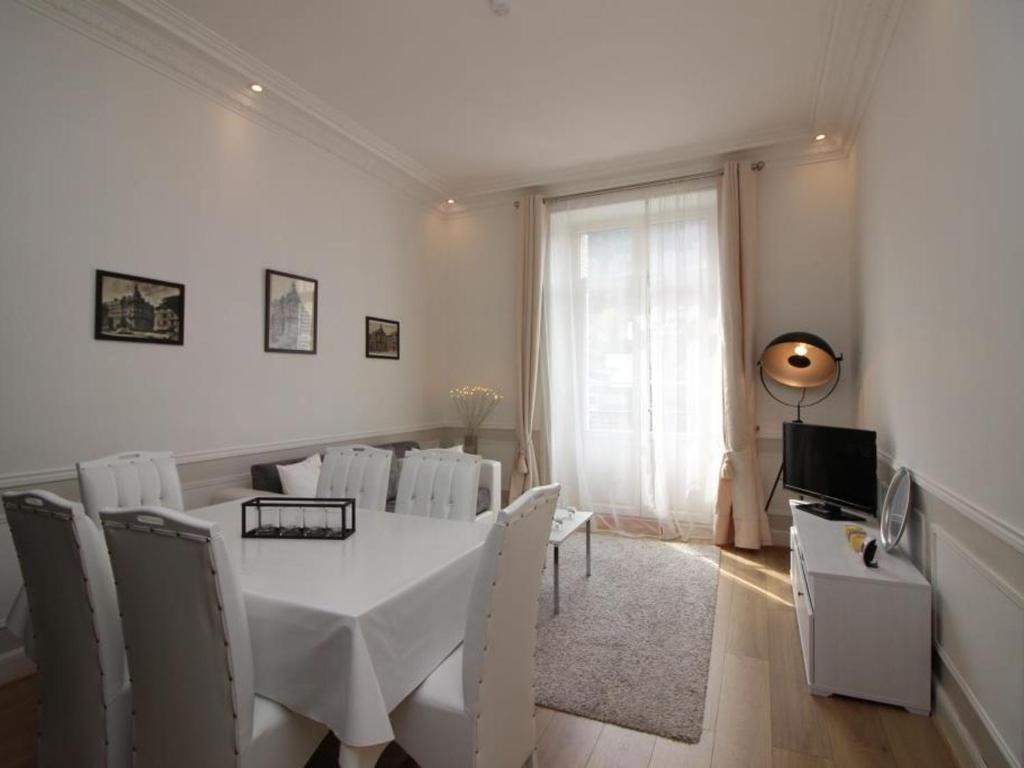 Appartement Mont-Dore, 2 pièces, 4 personnes - FR-1-608-85 PLACE DU PANTHEON, 63240 Le Mont-Dore