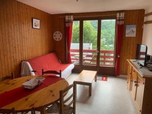 Appartement Appartement Mont-Dore, 3 pièces, 4 personnes - FR-1-415-93 22 ROUTE DE CLERMONT 63240 Le Mont-Dore Auvergne