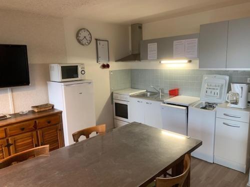 Appartement Mont-Dore, 3 pièces, 6 personnes - FR-1-415-100