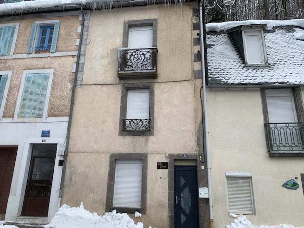 Appartement Appartement Mont-Dore, 3 pièces, 6 personnes - FR-1-415-107 42 AVENUE DU GENERAL LECLERC 63240 Le Mont-Dore