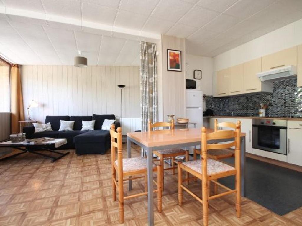 Appartement Appartement Mont-Dore, 3 pièces, 6 personnes - FR-1-608-21 25 AV. DE LA LIBERATION 63240 Le Mont-Dore