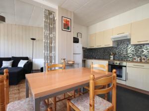 Appartement Appartement Mont-Dore, 3 pièces, 6 personnes - FR-1-608-21 25 AV. DE LA LIBERATION 63240 Le Mont-Dore Auvergne