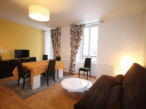 Appartement Mont-Dore, 3 pièces, 6 personnes - FR-1-608-22