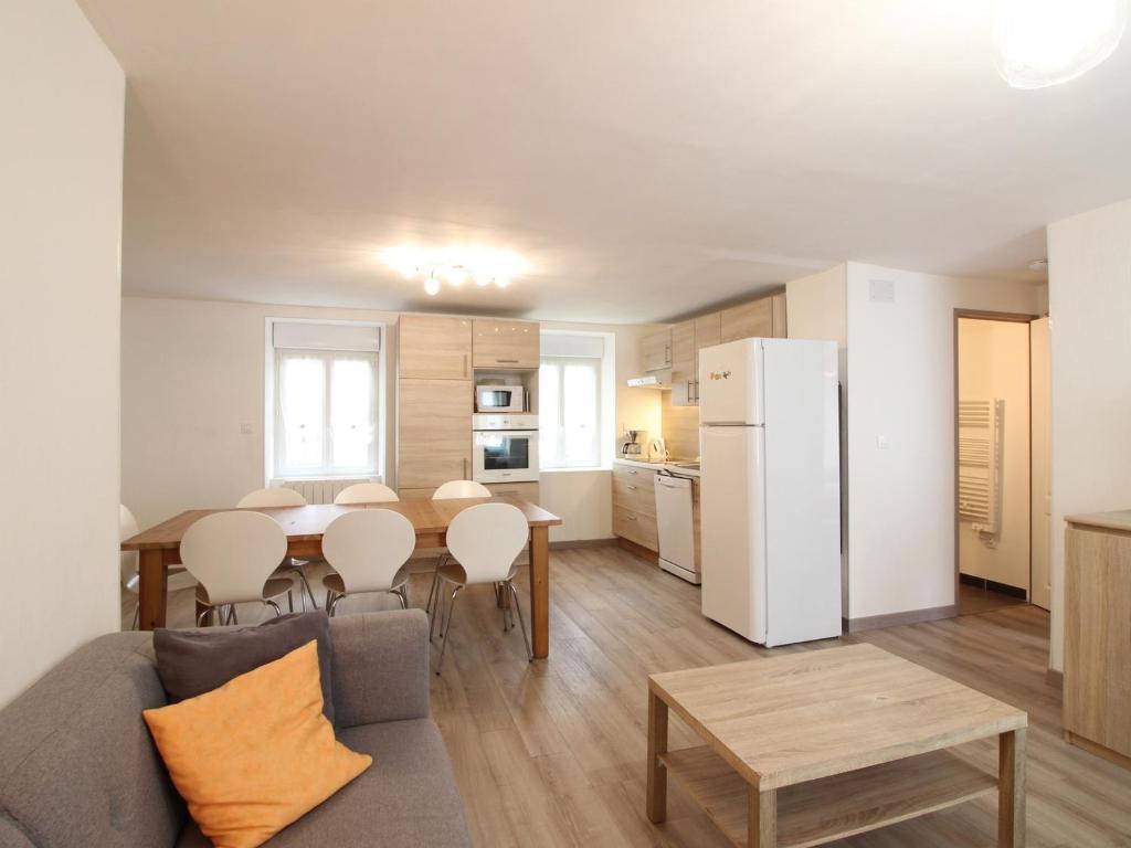 Appartement Mont-Dore, 5 pièces, 10 personnes - FR-1-608-27 7 RUE PERPERE, 63240 Le Mont-Dore