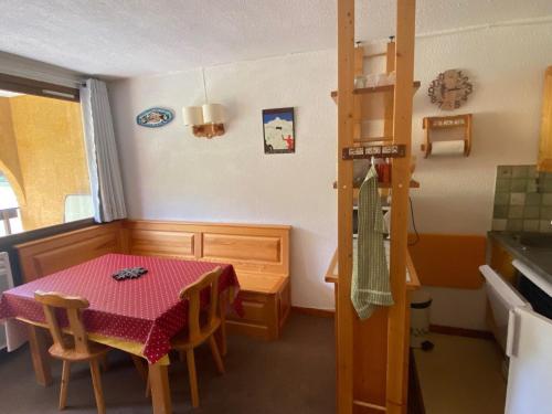 Appartement Montgenèvre, 2 pièces, 6 personnes - FR-1-445-33