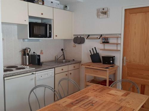 Appartement Montgenèvre, 3 pièces, 4 personnes - FR-1-330D-122