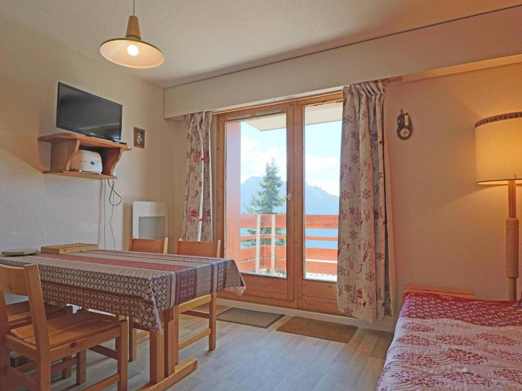 Appartement Appartement Montvalezan-La Rosière, 2 pièces, 6 personnes - FR-1-398-503 Belvedere -  - 73700 La Rosière