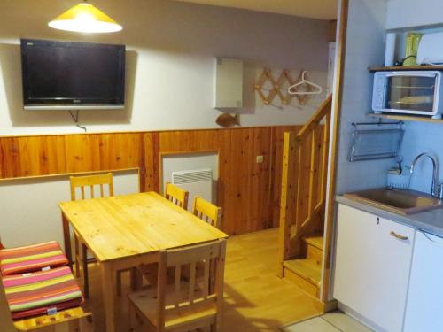 Appartement Morillon 1100, 2 pièces, 6 personnes - FR-1-412-23