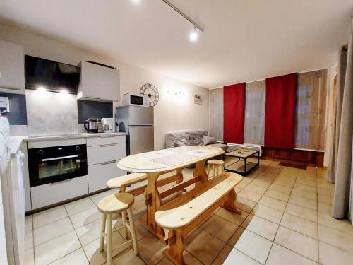 Appartement Morillon 1100, 2 pièces, 6 personnes - FR-1-412-48