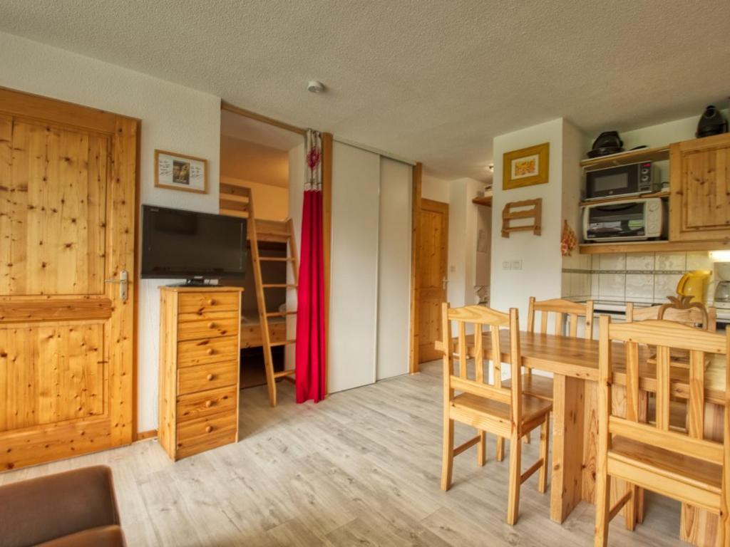 Appartement Appartement Morillon 1100, 2 pièces, 6 personnes - FR-1-642-26 417 Route de Morillon 1100 74440 Morillon