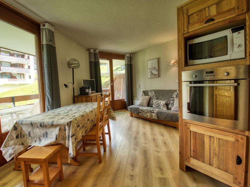 Appartement Appartement Morillon 1100, 2 pièces, 6 personnes - FR-1-642-73 417 Route de Morillon 1100 74440 Morillon