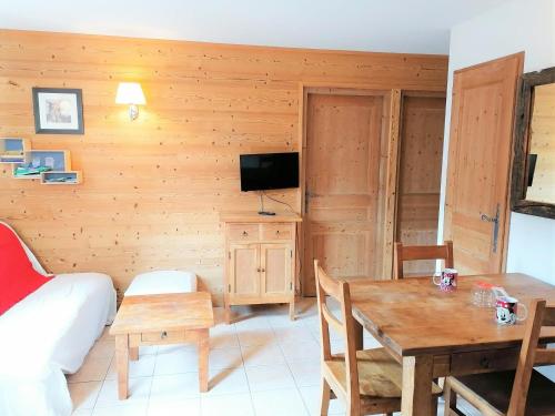 Appartement Morillon 1100, 3 pièces, 6 personnes - FR-1-412-55