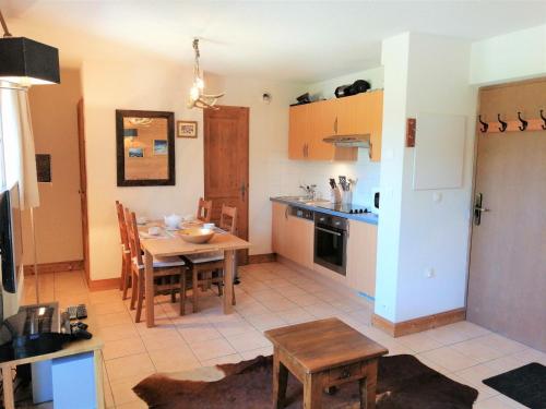 Appartement Morillon 1100, 3 pièces, 6 personnes - FR-1-412-79