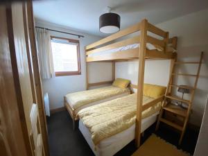 Appartement Morillon 1100, 3 pièces, 7 personnes - FR-1-412-70