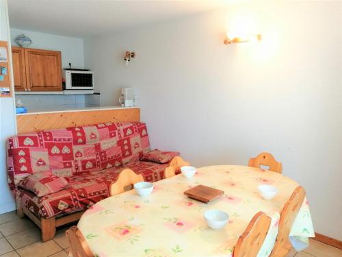 Appartement Morillon Village, 2 pièces, 6 personnes - FR-1-412-8
