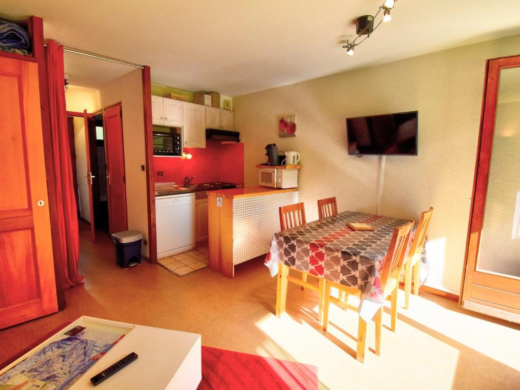 Appartement Appartement Morzine, 2 pièces, 6 personnes - FR-1-524-24 340  Taille de Mas de Nant Crue 74110 Morzine