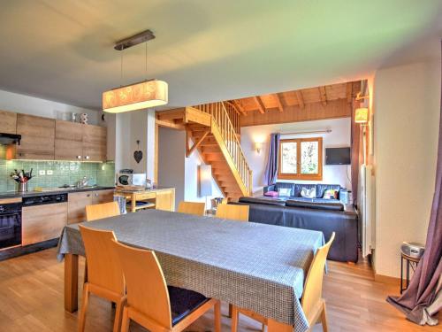 Appartement Morzine, 6 pièces, 12 personnes - FR-1-524-98