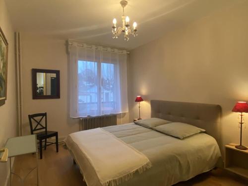 Appartement Moulins, 2 pièces, 2 personnes - FR-1-489-420