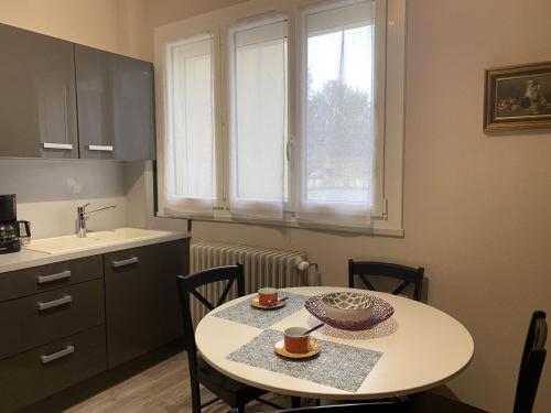 Appartement Moulins, 2 pièces, 2 personnes - FR-1-489-420