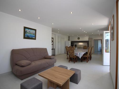 Appartement Murat-le-Quaire, 4 pièces, 7 personnes - FR-1-608-154