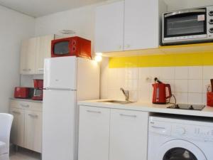 Appartement Appartement Narbonne, 2 pièces, 5 personnes - FR-1-229B-711 Appartement NÂ° 121 / 1Er Etage  - Rue Des Thons - 11100 Narbonne Languedoc-Roussillon