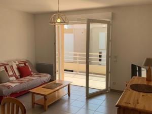 Appartement Appartement Narbonne, 3 pièces, 6 personnes - FR-1-229B-23 54 rue du Cers Batiment A /Appartement 29 / 2eme Etage 11100 Narbonne Languedoc-Roussillon