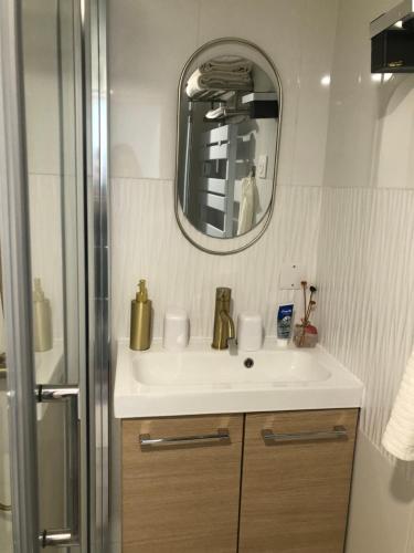 Appartement neuf équipé, proche de Paris