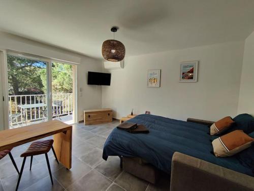 Appartement neuf et climatisé à 2 min des plages