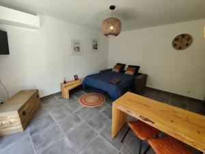 Appartement neuf et climatisé à 2 min des plages