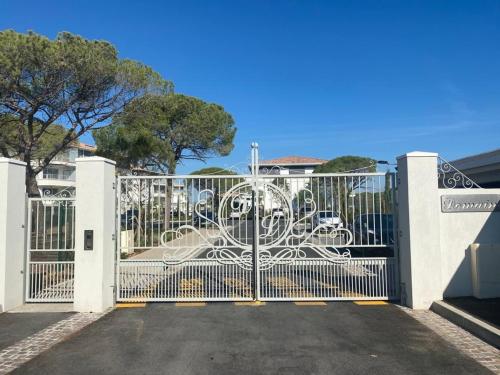 Appartement neuf moderne avec piscine