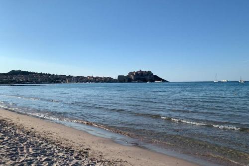 Appartement neuf sur Plage de Calvi Vue Mer