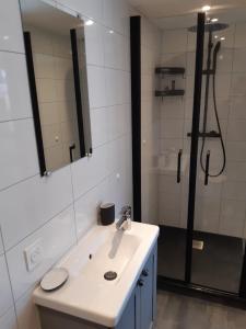 Appartement neuf, une chambre avec parking