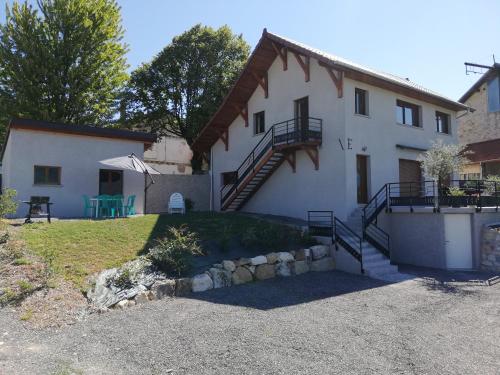 Appartement neuf vue exceptionnelle sur le Granier option SPA