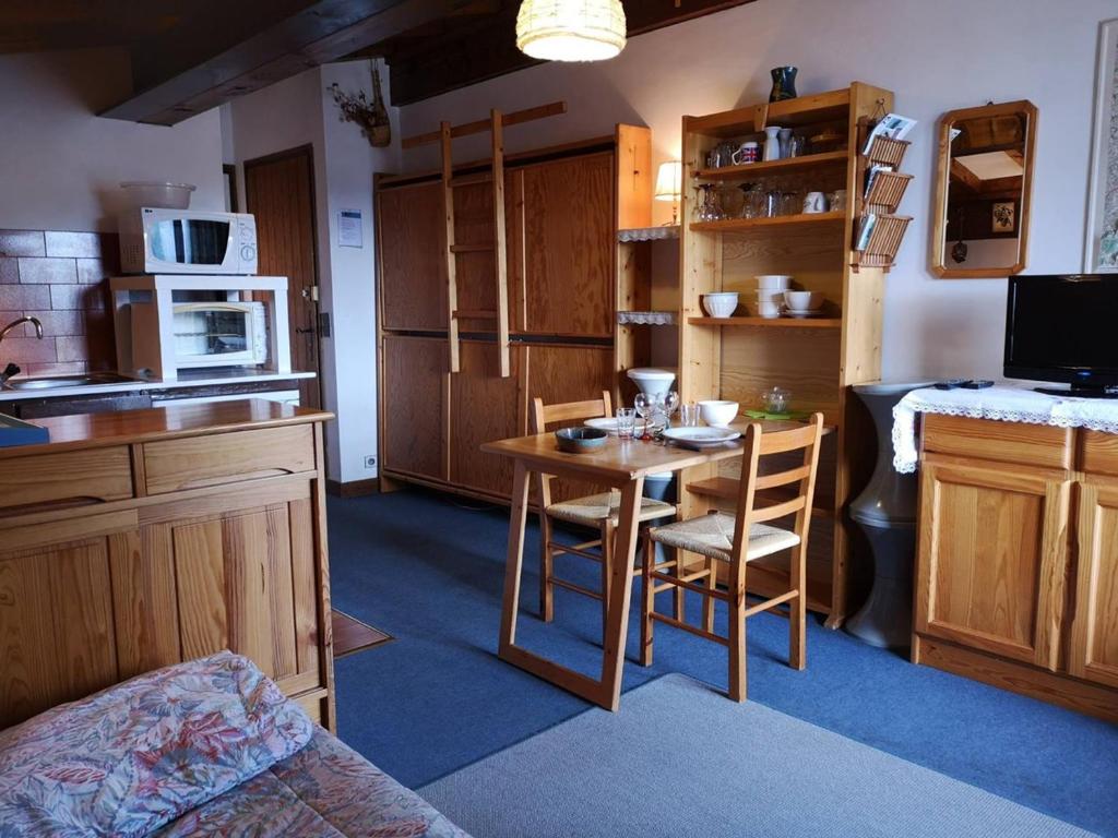 Appartement Notre-Dame-de-Bellecombe, 1 pièce, 3 personnes - FR-1-595-28 chef-lieu, 73590 Notre-Dame-de-Bellecombe