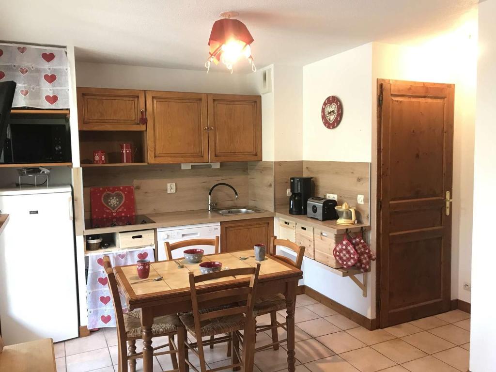 Appartement Notre-Dame-de-Bellecombe, 1 pièce, 4 personnes - FR-1-595-60 Route des Saisies LE MONT ROND, 73590 Notre-Dame-de-Bellecombe