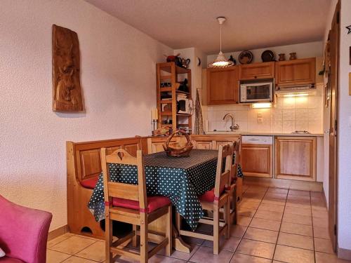 Appartement Notre-Dame-de-Bellecombe, 2 pièces, 6 personnes - FR-1-595-37