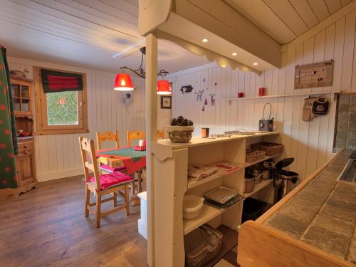 Appartement Notre-Dame-de-Bellecombe, 4 pièces, 6 personnes - FR-1-505-89