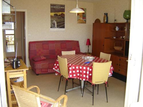 Appartement Notre-Dame-de-Monts, 2 pièces, 4 personnes - FR-1-540-22
