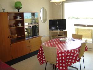 Appartement Notre-Dame-de-Monts, 2 pièces, 4 personnes - FR-1-540-22