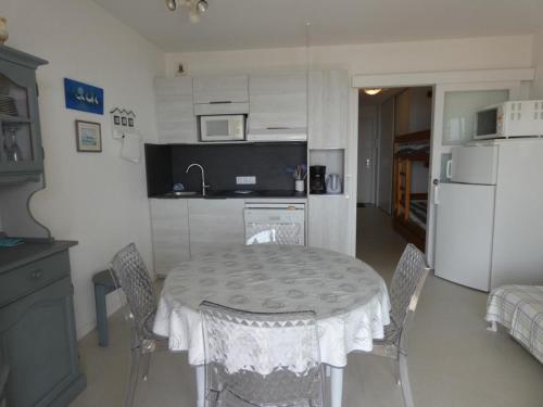 Appartement Notre-Dame-de-Monts, 2 pièces, 4 personnes - FR-1-540-36